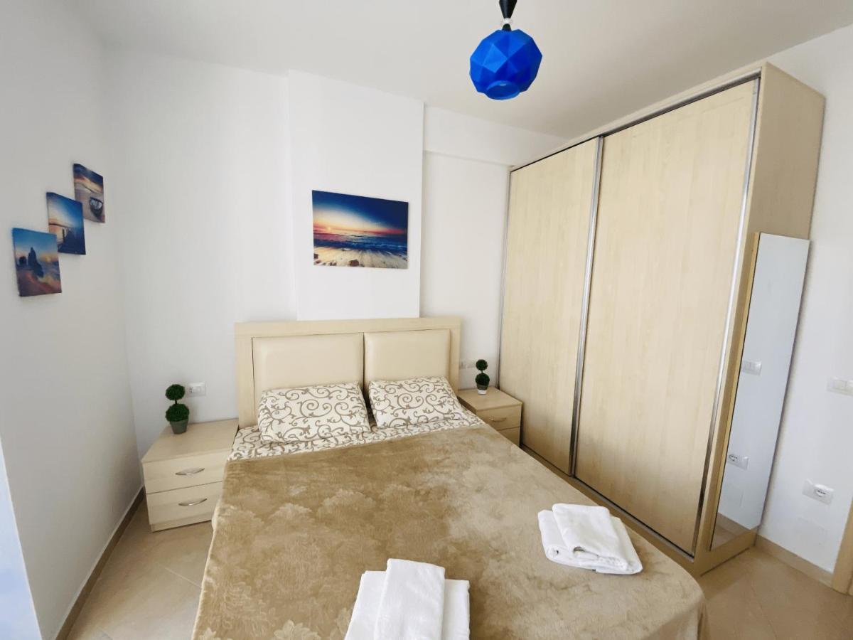 Madernas Bernad Apartment 奥里库姆 外观 照片