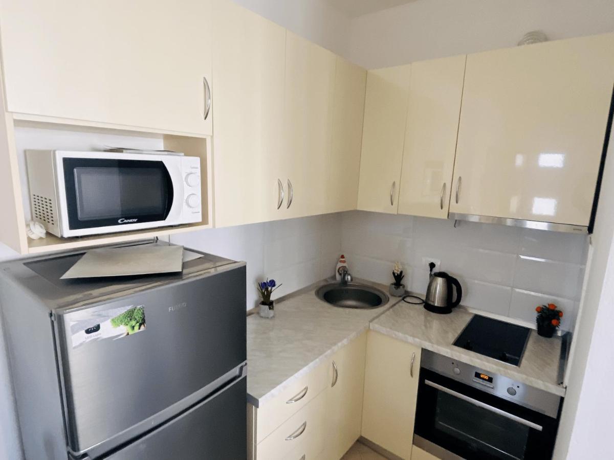 Madernas Bernad Apartment 奥里库姆 外观 照片