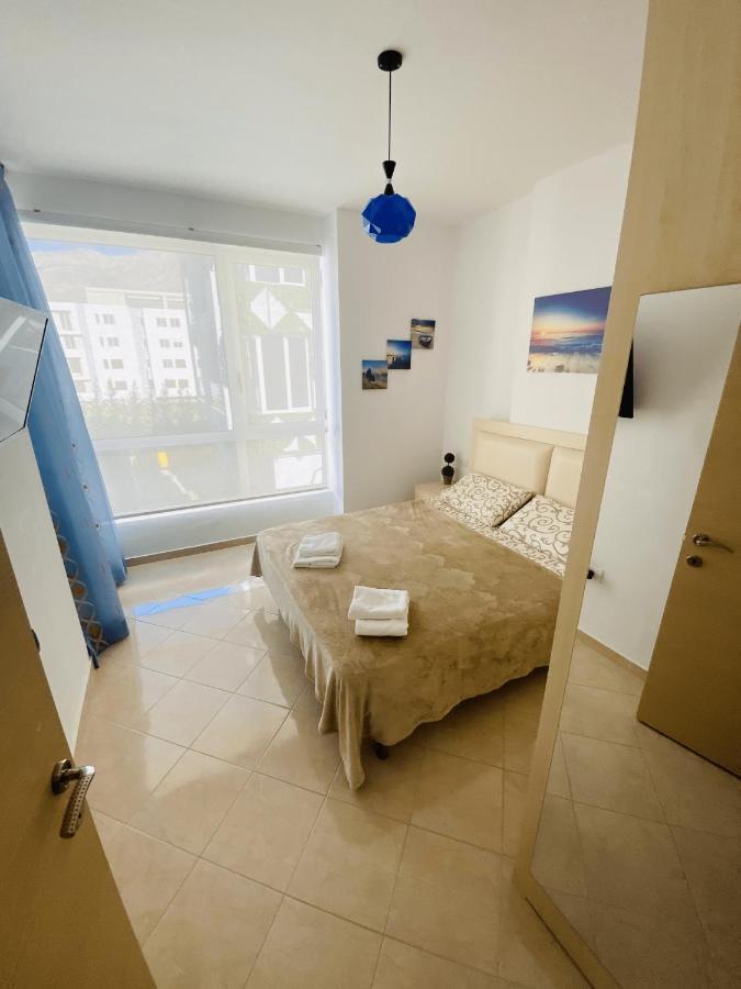 Madernas Bernad Apartment 奥里库姆 外观 照片