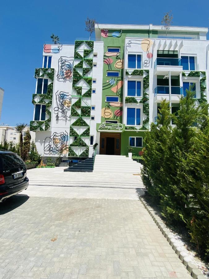 Madernas Bernad Apartment 奥里库姆 外观 照片