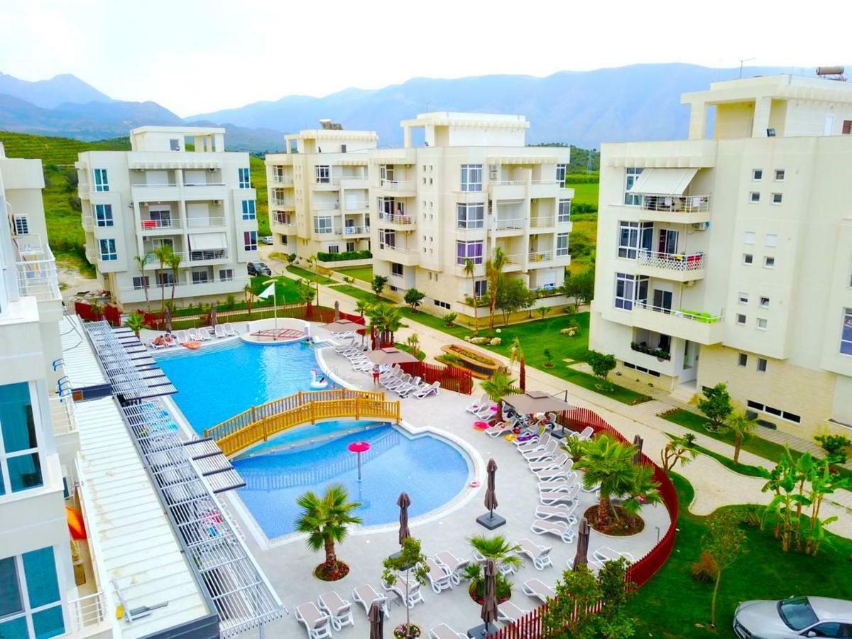 Madernas Bernad Apartment 奥里库姆 外观 照片